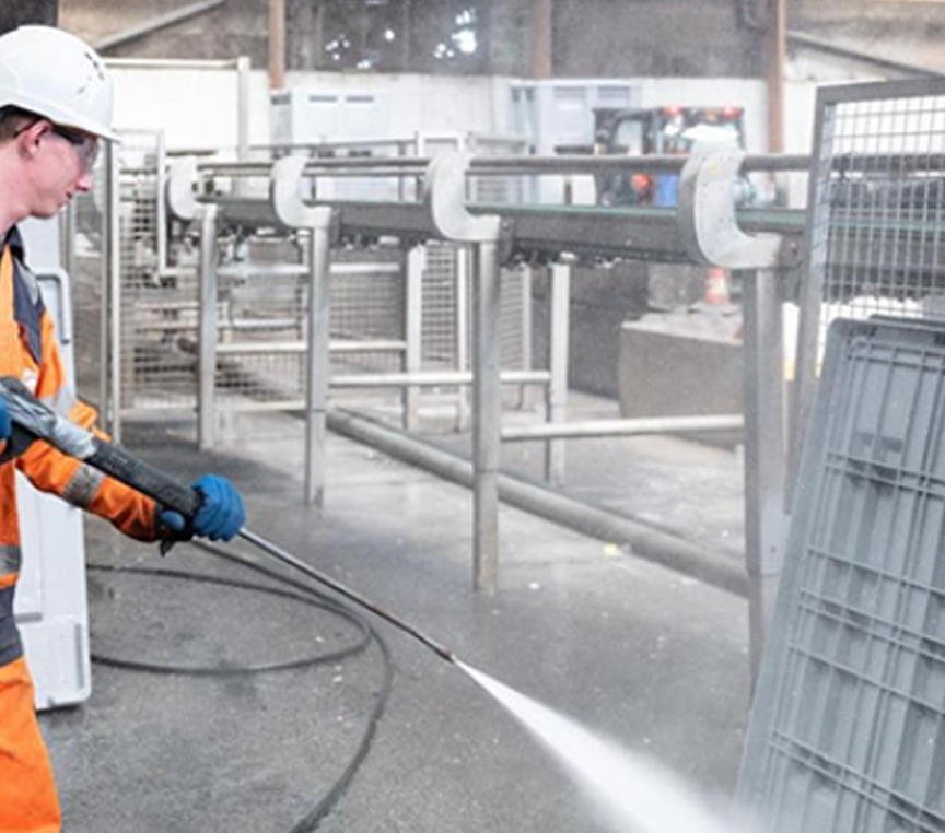 高壓清洗機在水泥混凝土行業(yè)中的應(yīng)用和優(yōu)勢